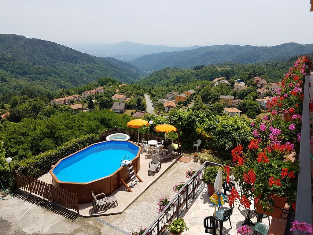 Momigno Amelia Hotel מראה חיצוני תמונה